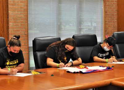 Softball Signees Signing 4june21