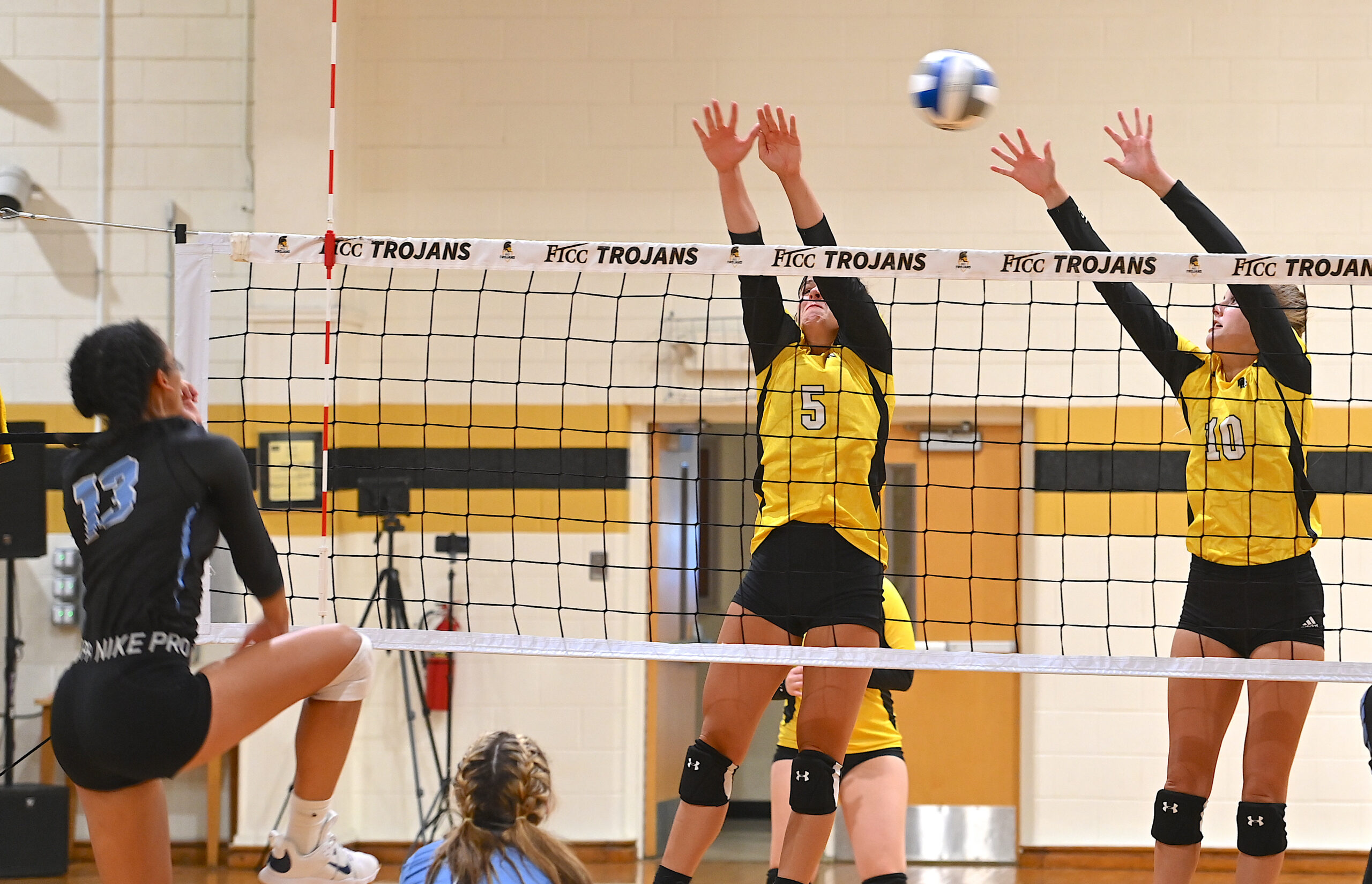 Volleyball Falls to Cape Fear - Fayetteville Technical Community College