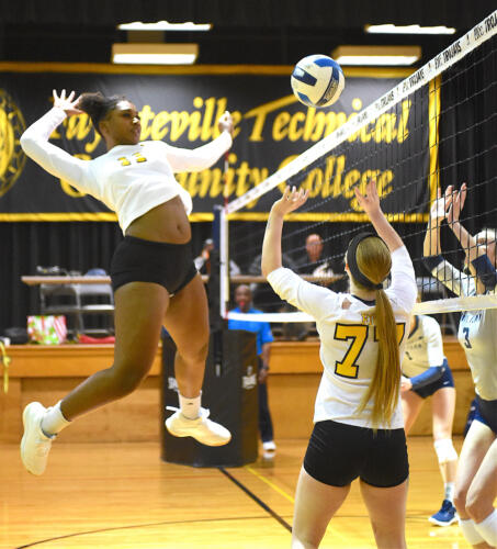 FTCC volleyball faces Cape Fear CC on Oct. 15, 2019, at Fayetteville Tech.